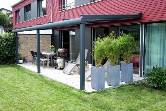 Glasdach mit Sonnenschutz